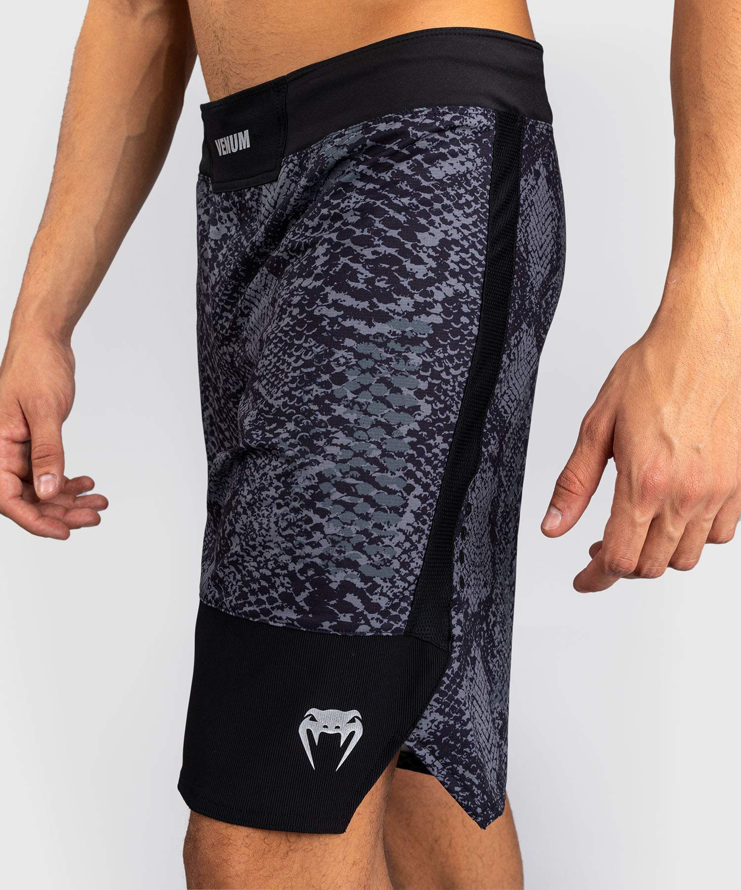 Venum G-Fit Scales Men's Fight Shorts - Black/Grey - Image 4