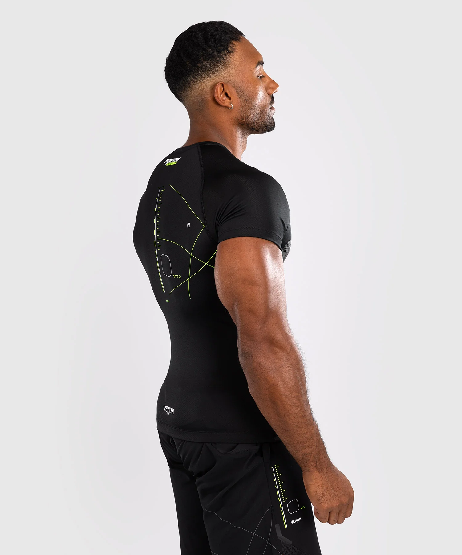 Venum Training Camp 4.0 Short Sleeve Rash Guard - Black/Neon Green - Image 3